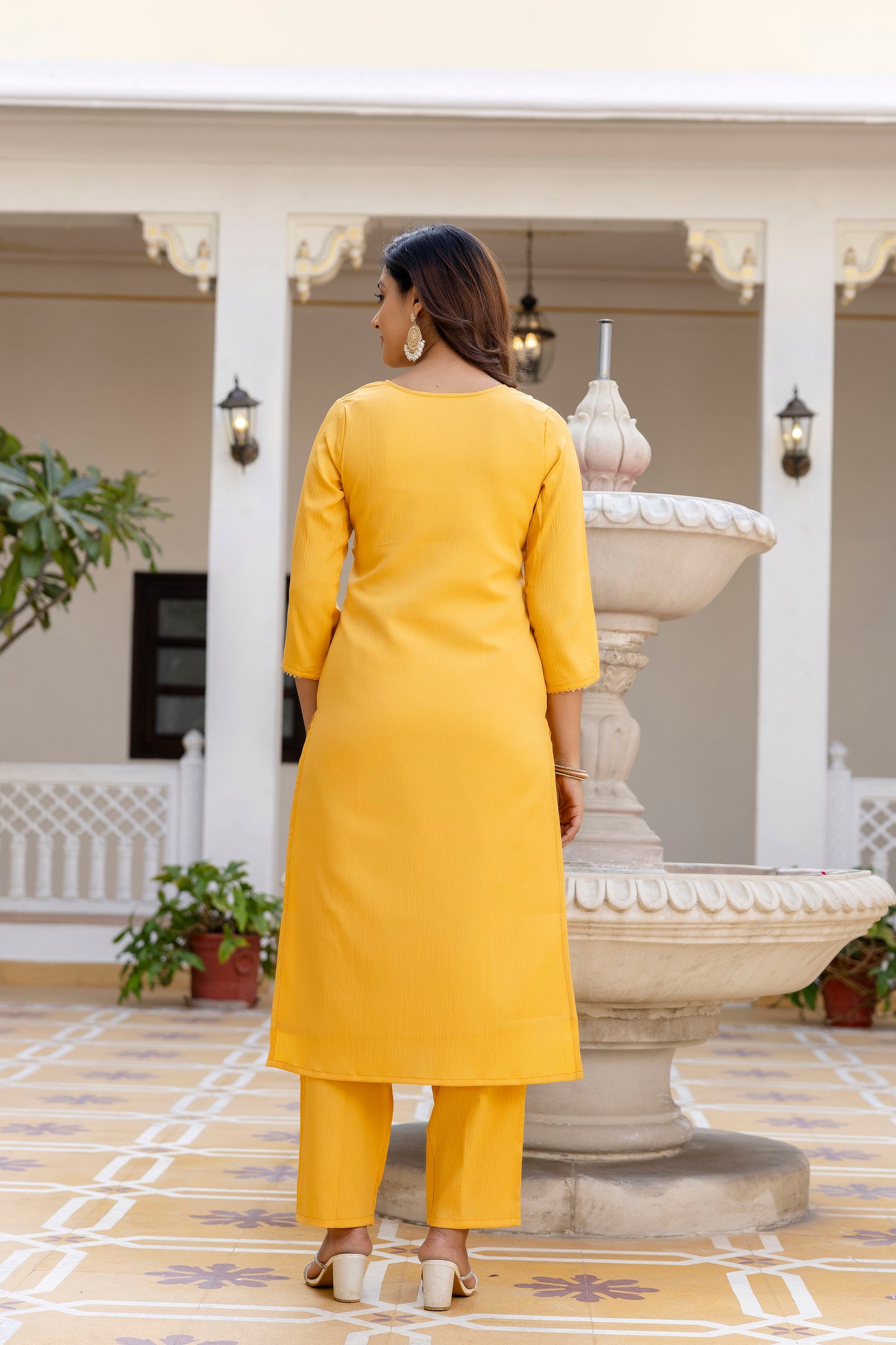 Luxury Silk Suit Set with Rich Jacquard Detailing & Feather-Light Dupatta