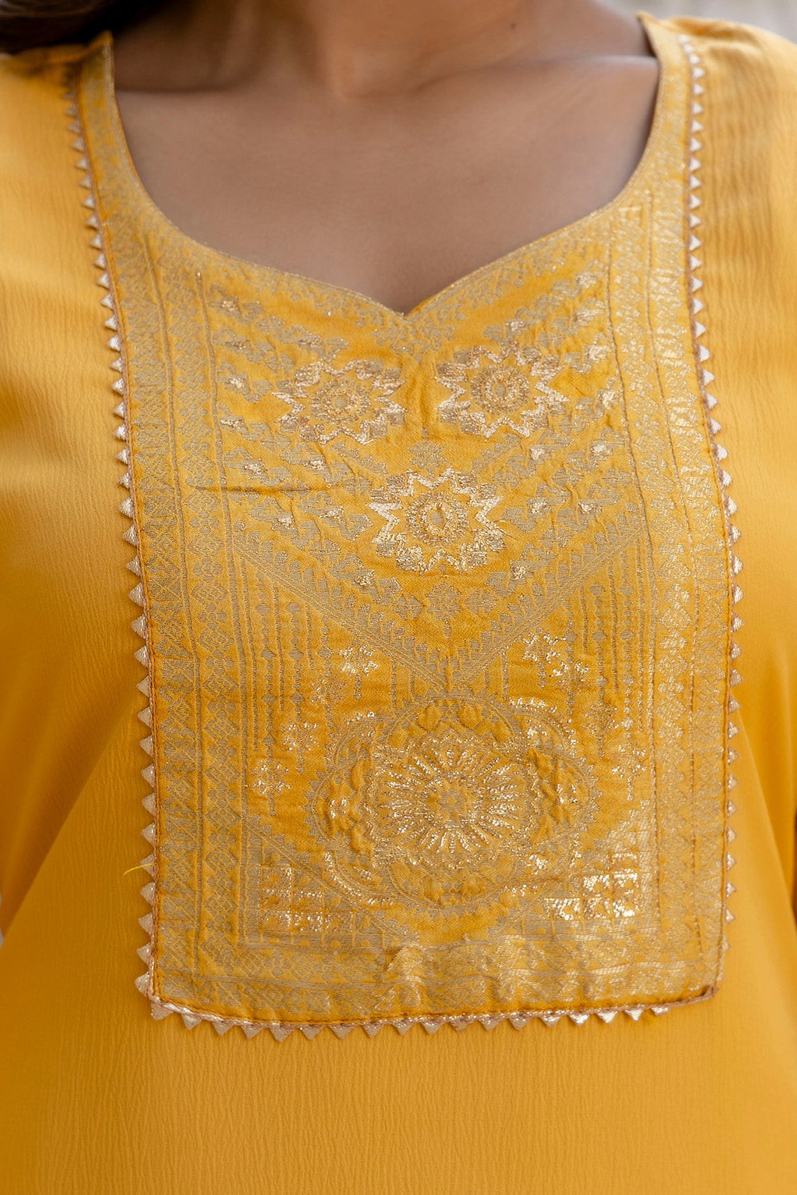 Luxury Silk Suit Set with Rich Jacquard Detailing & Feather-Light Dupatta