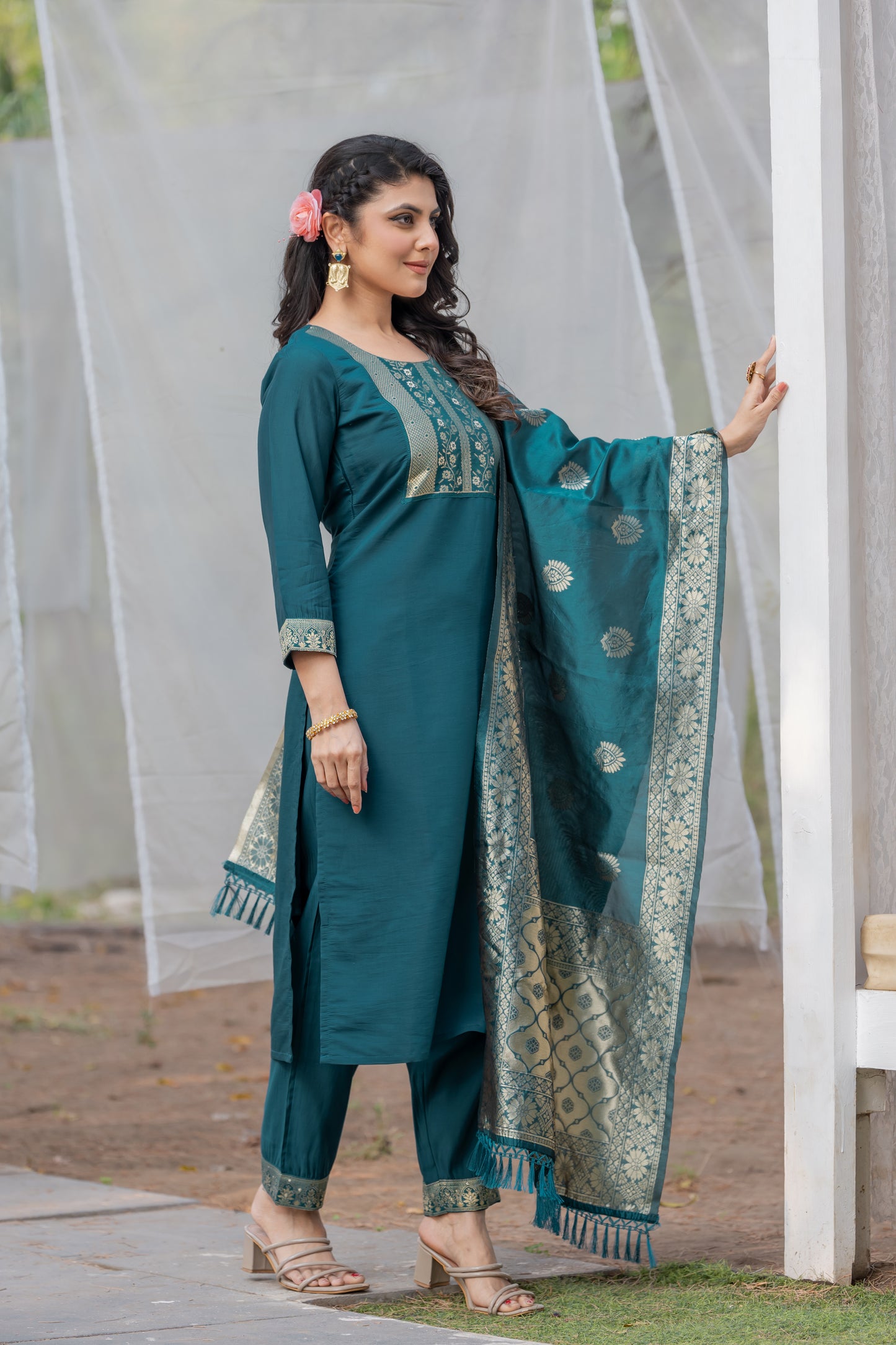 Stylish Jacquard Kurti Combo — Soft Rayon Slub Fabric & Full-Length Matching Dupatta
